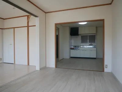 マキケンハイツ　202号室